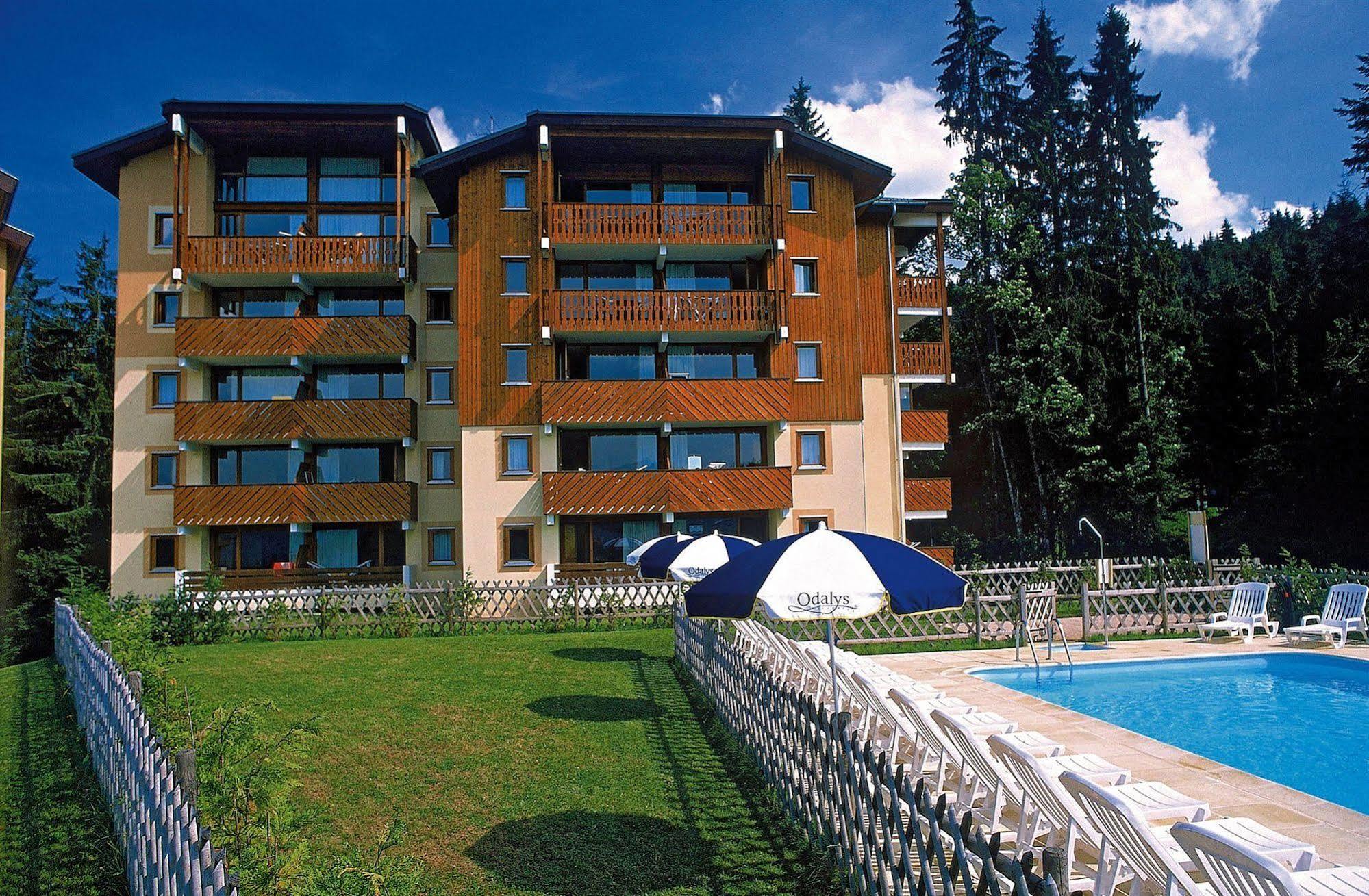 Residence Odalys Le Buet Morillon Buitenkant foto